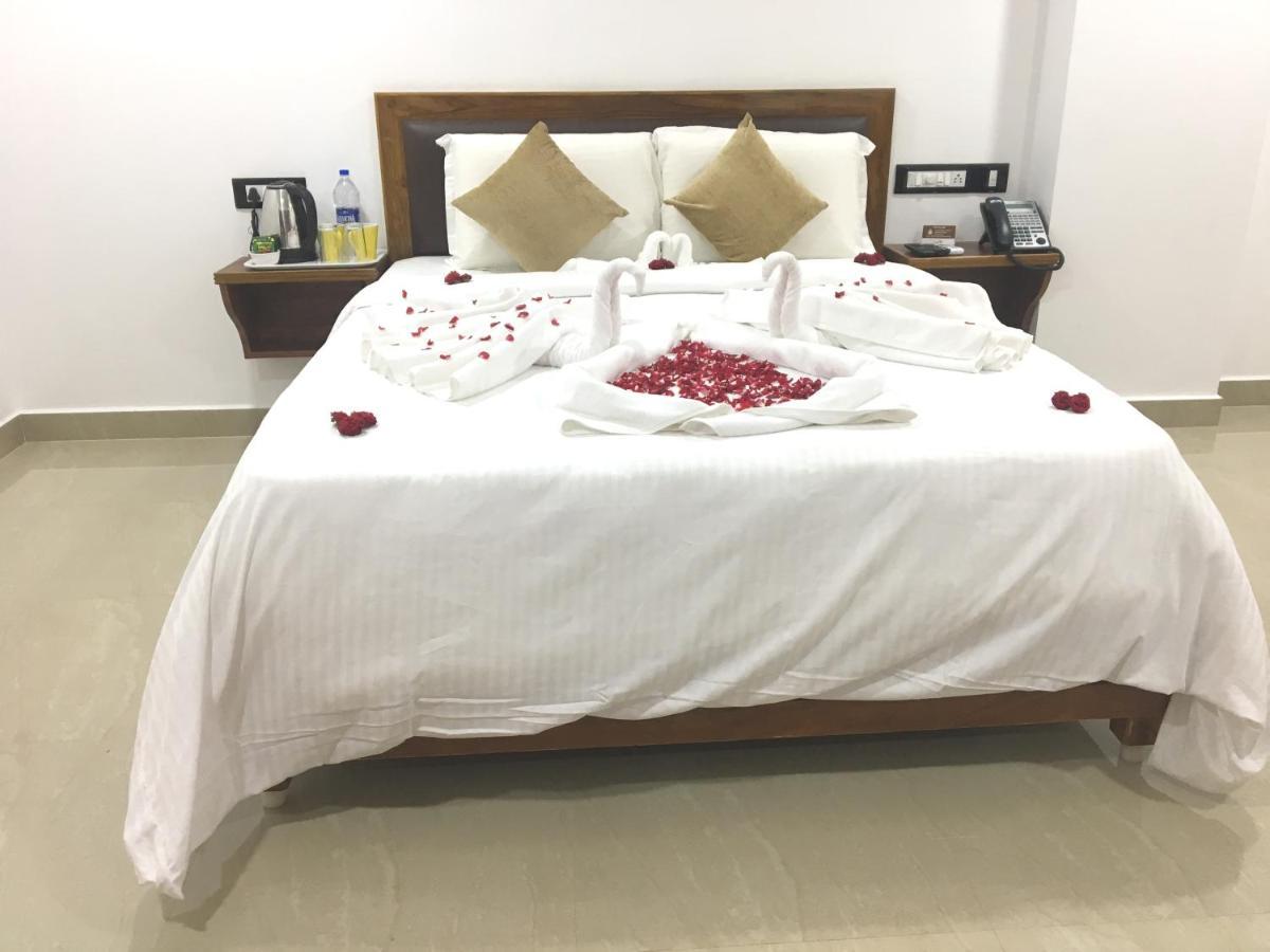 Hotel Agt Park Chennai Bagian luar foto