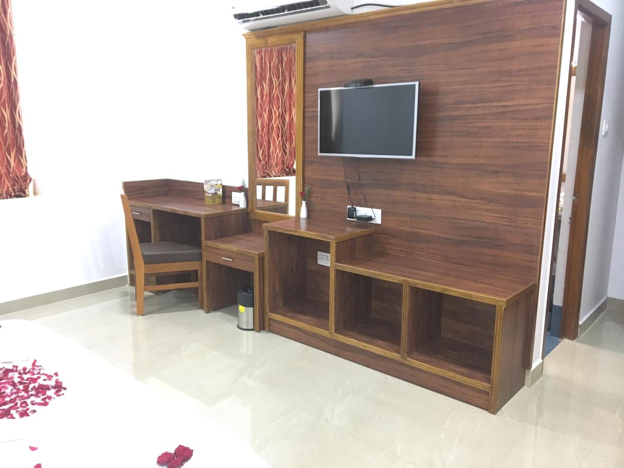 Hotel Agt Park Chennai Bagian luar foto
