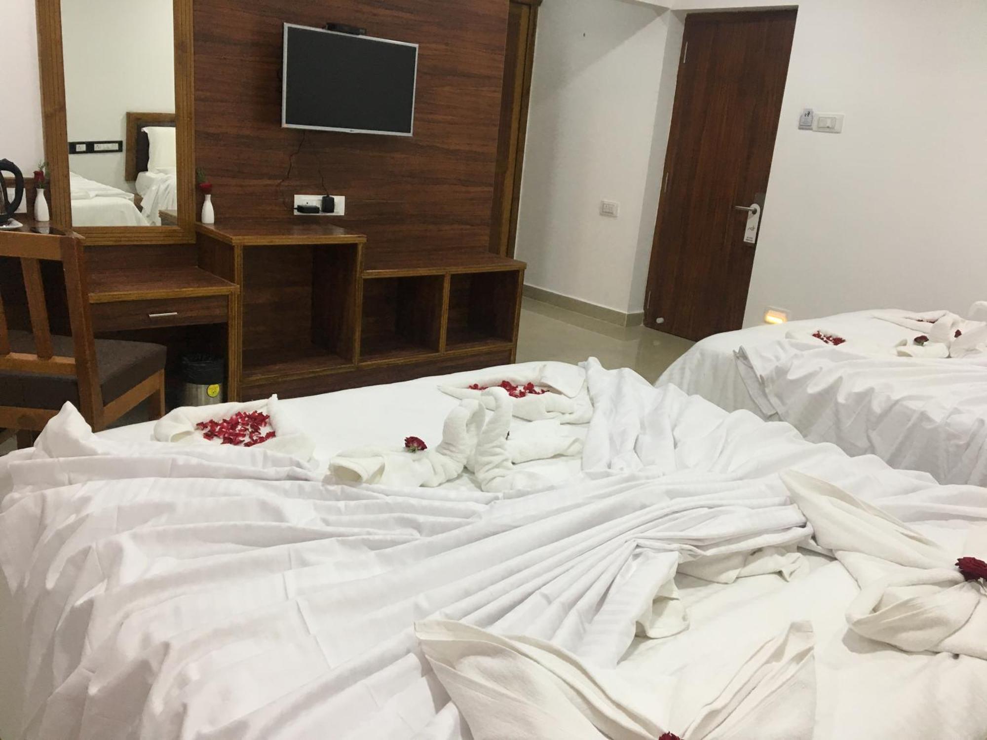 Hotel Agt Park Chennai Bagian luar foto