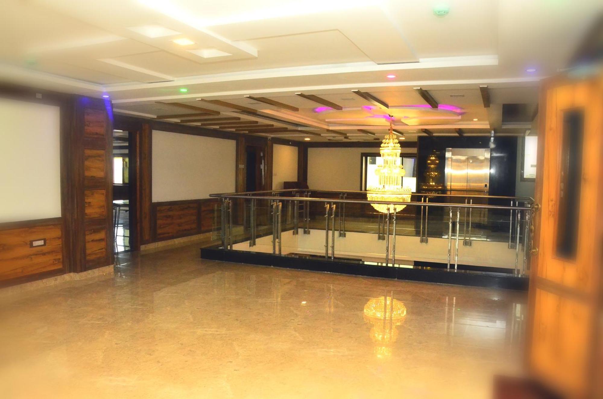 Hotel Agt Park Chennai Bagian luar foto